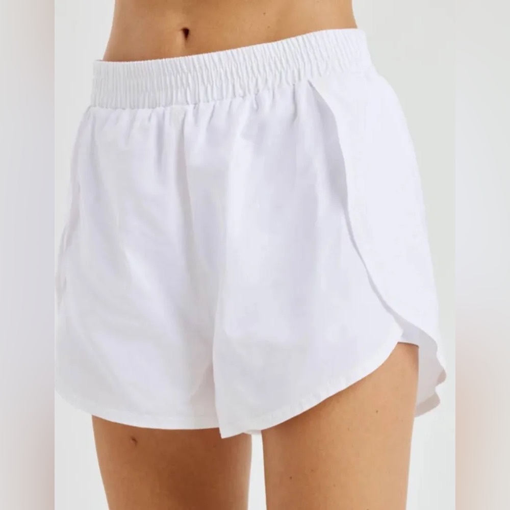 NWOT Year of Ours White Terrain Athletic Woven Shorts size L